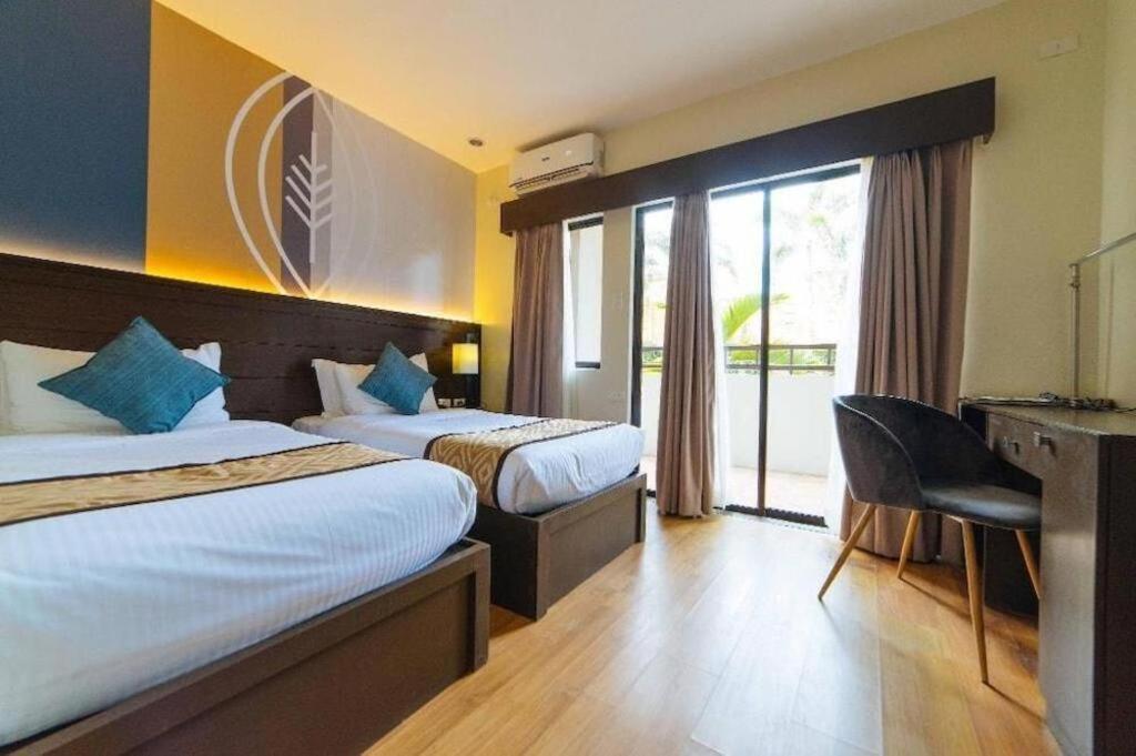 Whitewoods Convention And Leisure Hotel Silang Eksteriør bilde